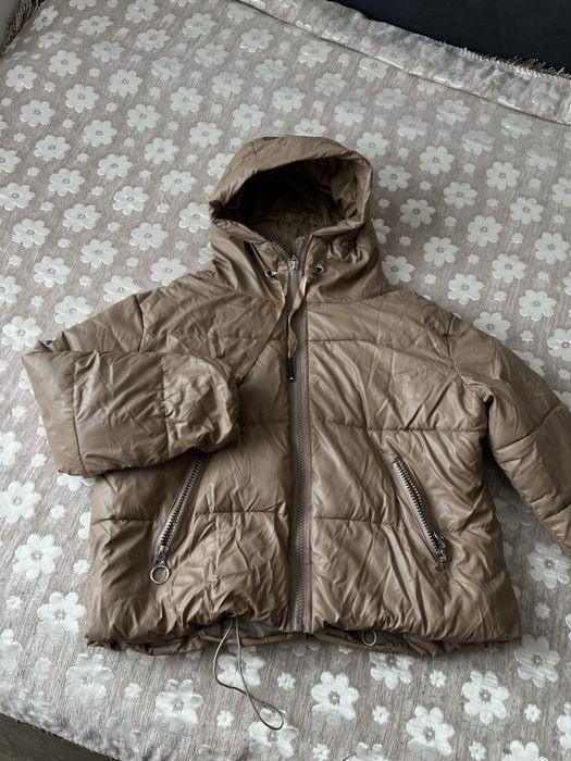 Куртки по 5000 тыс тенге