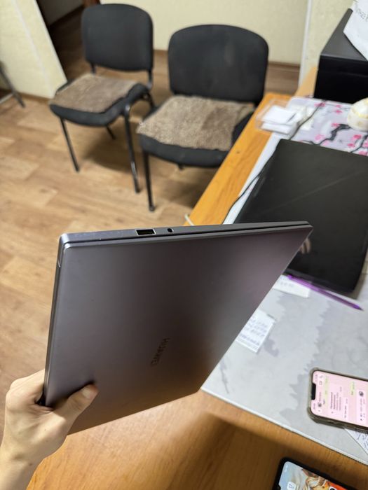 Huawei MateBook D14