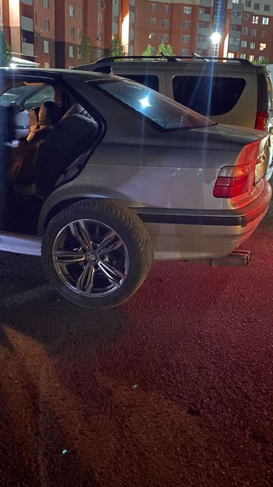 Продам bmw r17 диски титанки