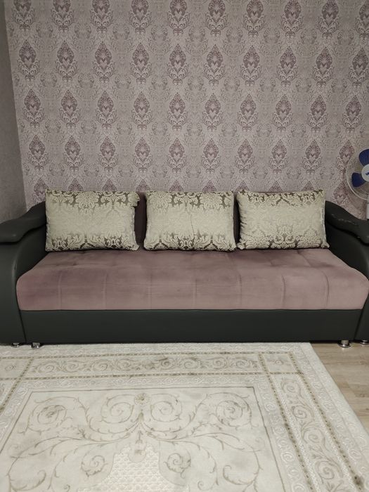 Продаются 2 дивана (3-х и 2-х местные)