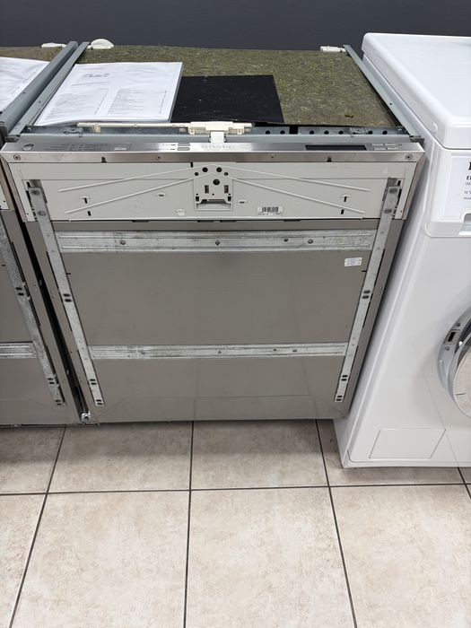 Miele G 6360 SCVi миялна за пълно вграждане AutoOpen/ инверторна/24 м