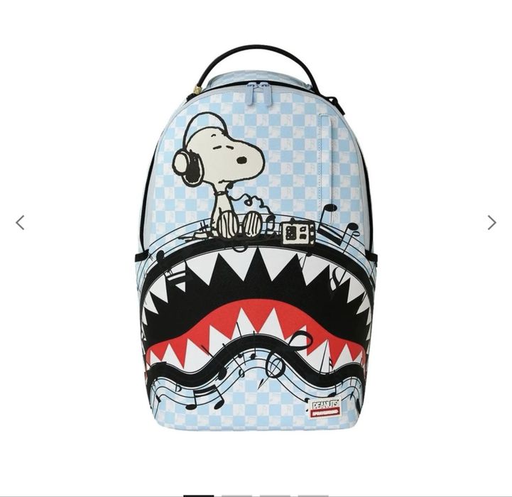 Vand ghiozdan Sprayground cu Snoopy