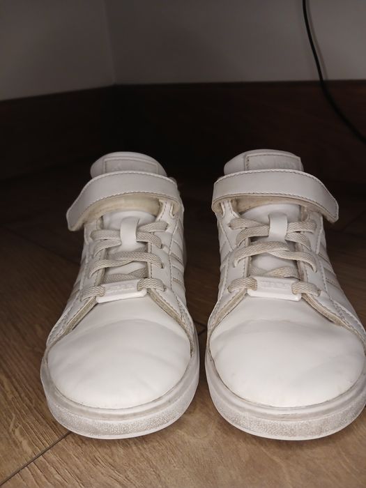 Адидас кроссовки