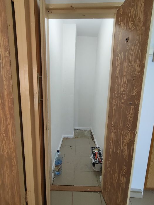 Vand apartament zona Cedonia