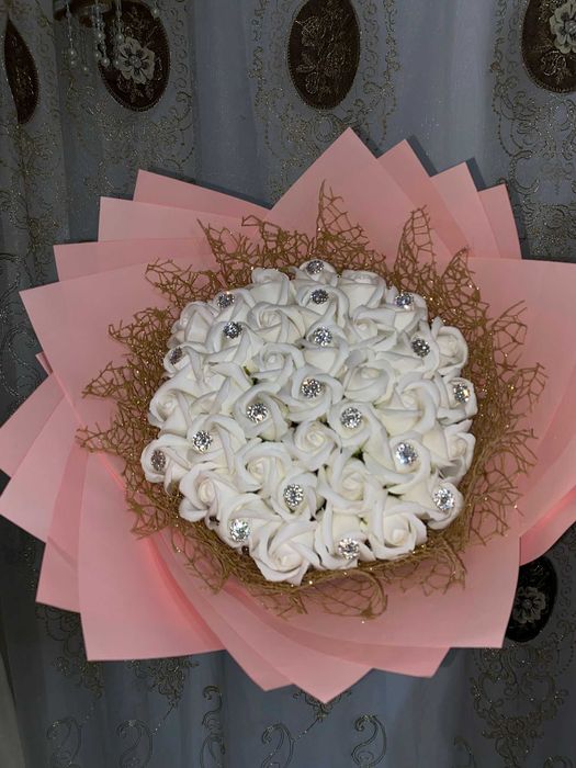 Buchete trandafiri din sapun