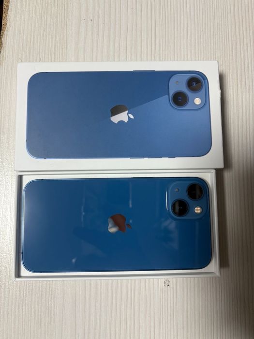 Продам IPhone 13
