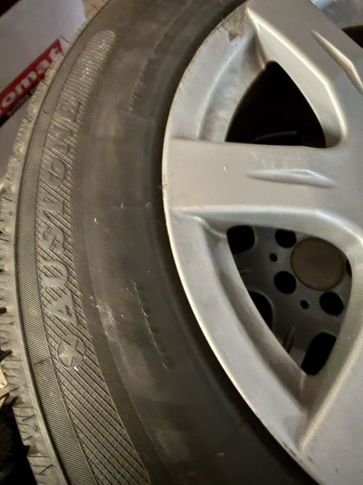 Джанти със гуми за Мерцедес