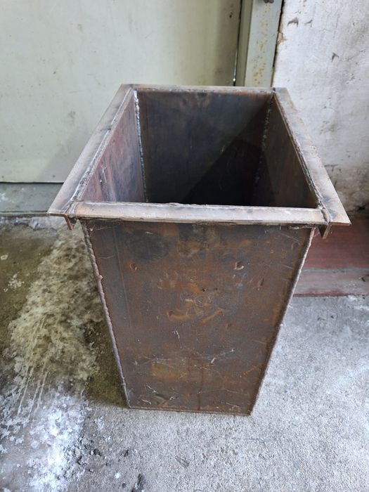 Продам металлический бак