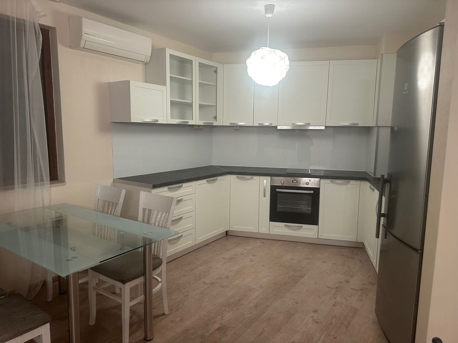 Свободен за Новагодина-Тристаен с морска панорама апартамент в Бриз