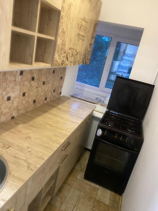 Închiriez garsoniera în Reșița zona Renk  pe termen lung tel zero 746noua88299