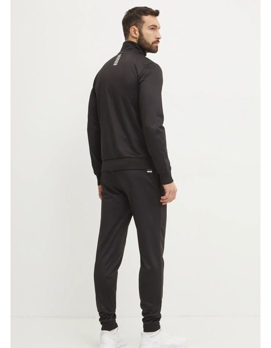 Страхотен мъжки екип ARMANI EXCHANGE размер М