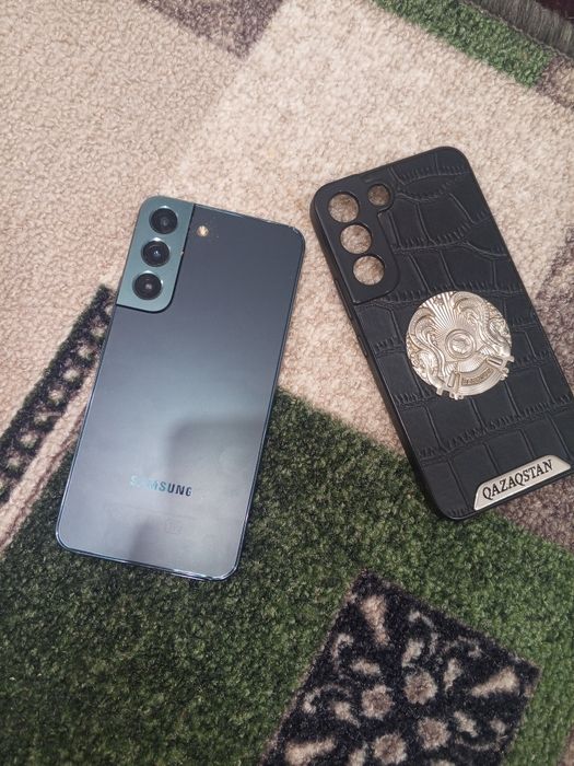 Продам Самсунг с 22 хорошим состояние