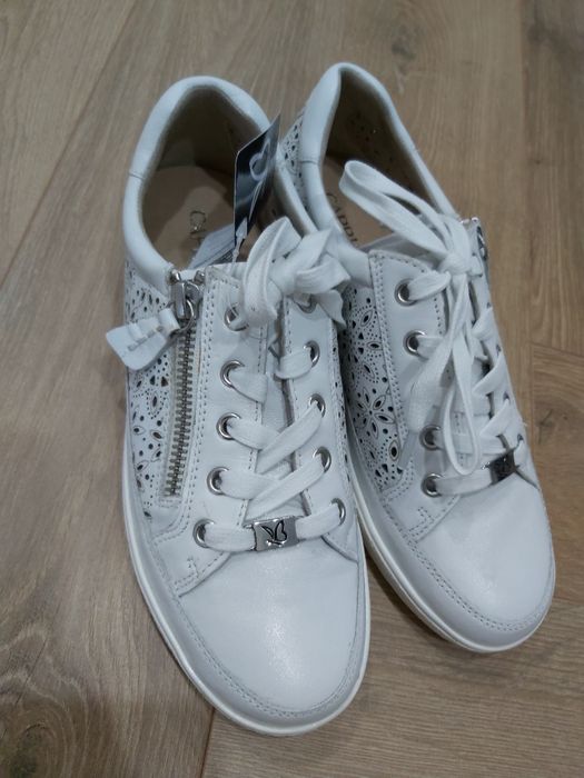 Новые кожаные кроссовки/кеды