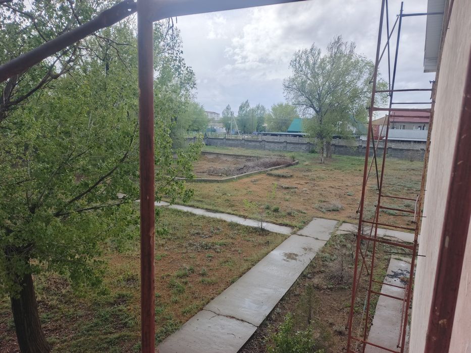 Продам двухэтажное здание 1500 кв. м