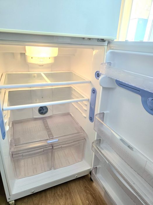 Холодильник LG оригинал