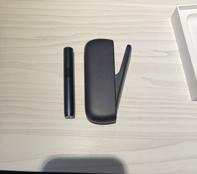 IQOS ILUMA i albastru