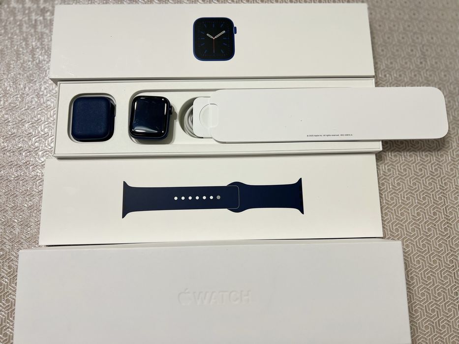 Часы Apple Wacth 6