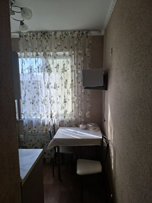 В центре 2ух комнатная, сдаётся впервые.