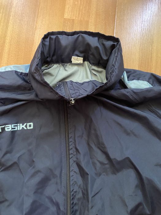 Нова ветровка Krasiko L