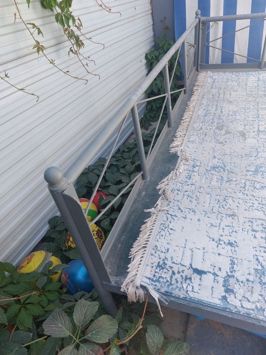 Продам топчан срочно