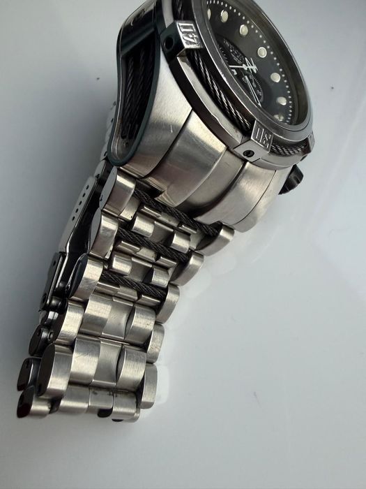 Оригинальные швейцарские часы Invicta Zeus Bolt