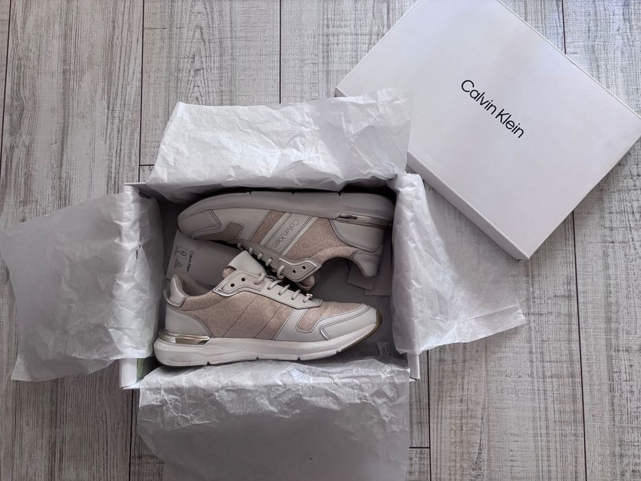 Модерни маратонки Calvin Klein ЕСТЕСТВЕНА кожа