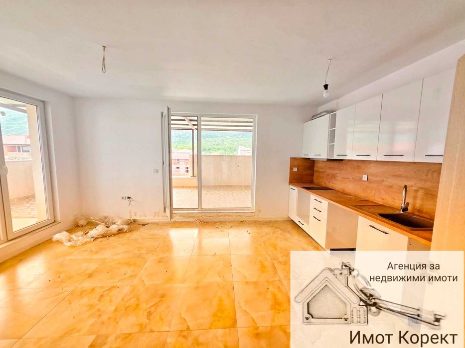 Продава се Двустаен апартамент в Асеновград - 60 кв.м за 808 €/кв.м - Снимка #1
