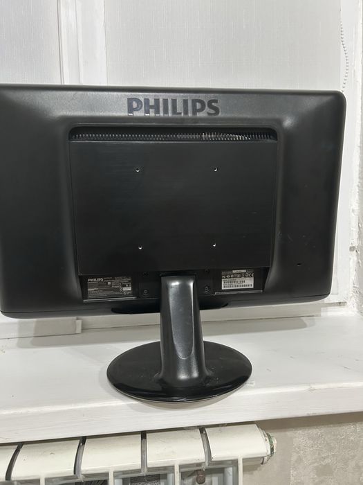 Монитор PHilips