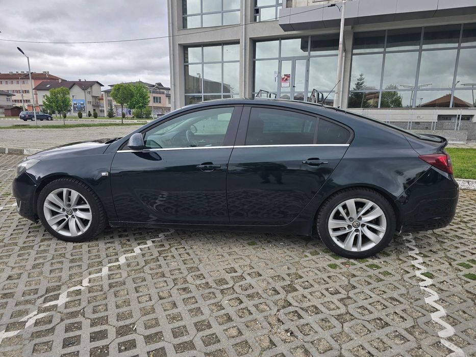 Opel Insignia 1.8 sri LPG