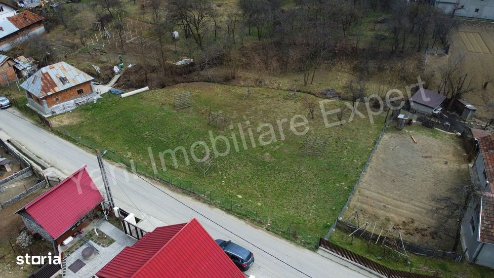 Teren de vânzare în comuna Albeștii de Argeș, județ Argeș.
