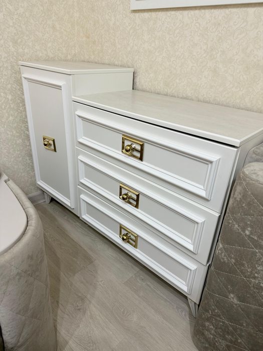 Камод сатылады. Таза