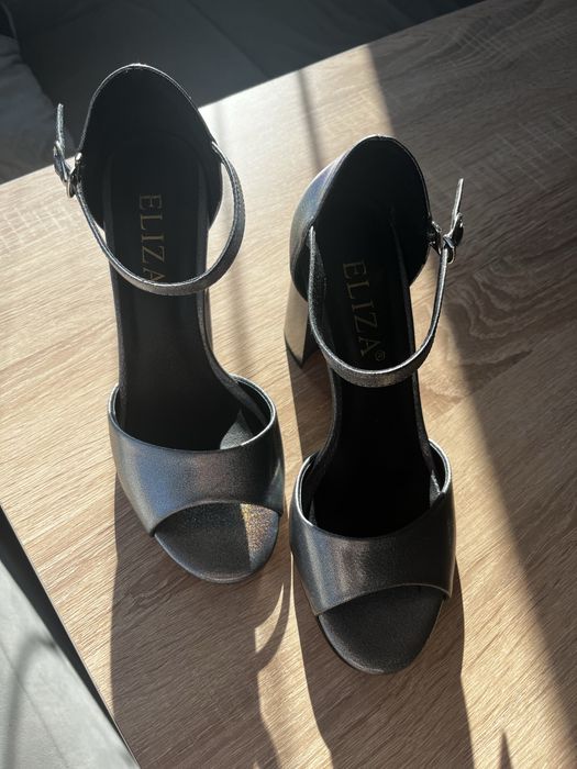 Обувки официални 36 номер