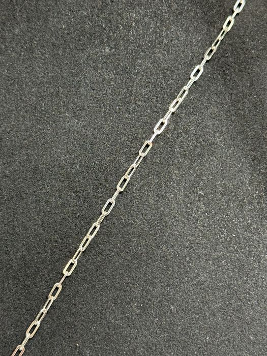 Cruce cu diamante naturale