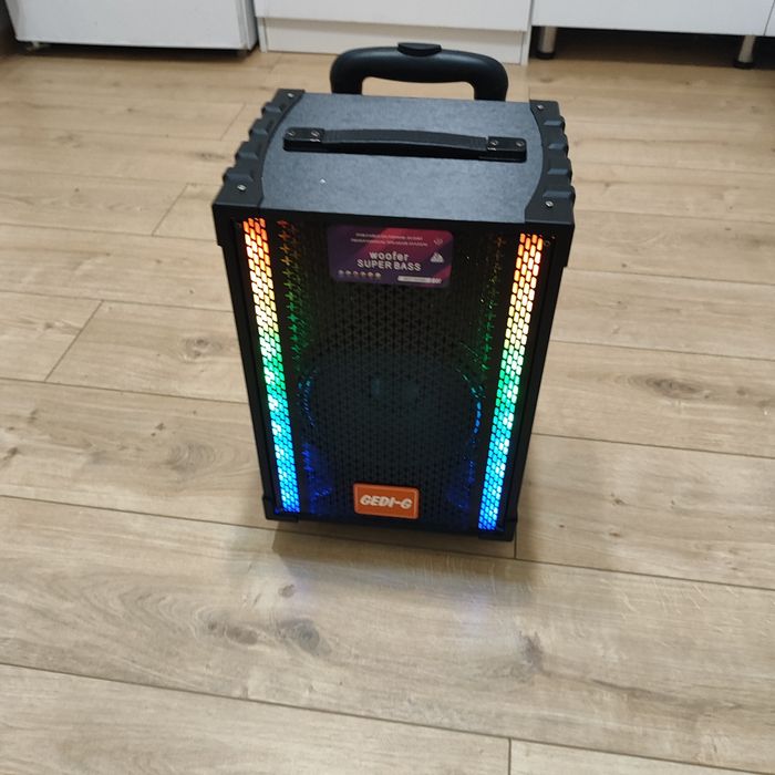 Аренда проектора с экраном