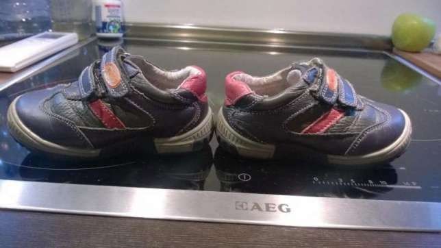 Детски обувки номер 22