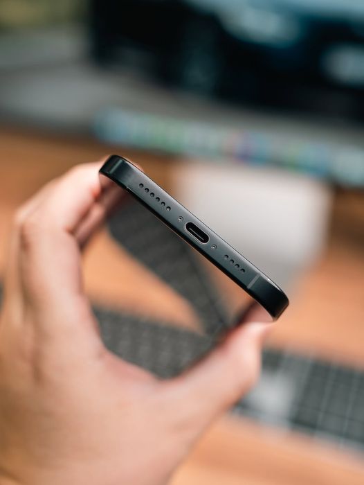 iPhone 16 Pro Max 512gb Black Titanium 98%