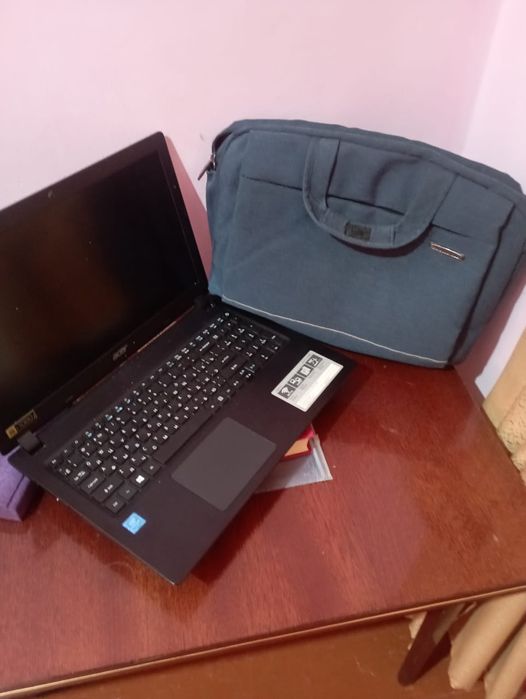 Ноутбук сотилади