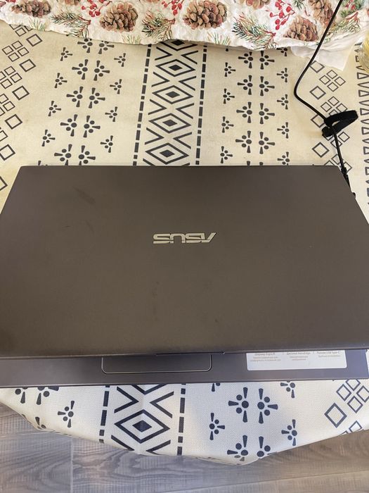 Продам ASUS VivoBook 15