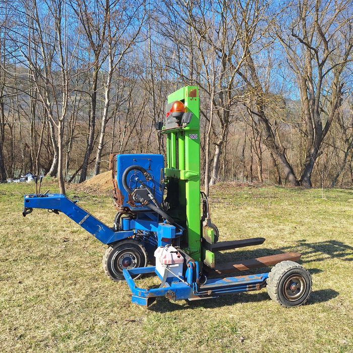 Stivuitor diesel 1.5 tone, ridicare 3 m, 3 roți.