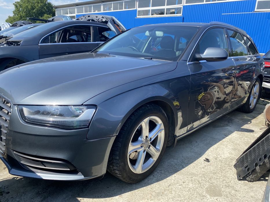 Ușă stânga față Audi A4 b8.5 Facelift 2014