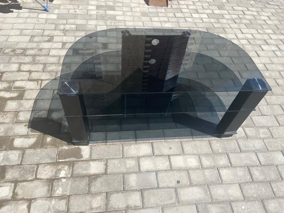 Столик под телевизор