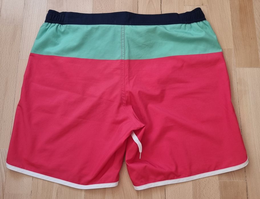 Vând Slip de baie Guess