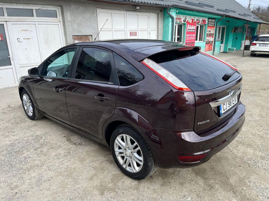 Vând Ford Focus 2 Facelift hatchback