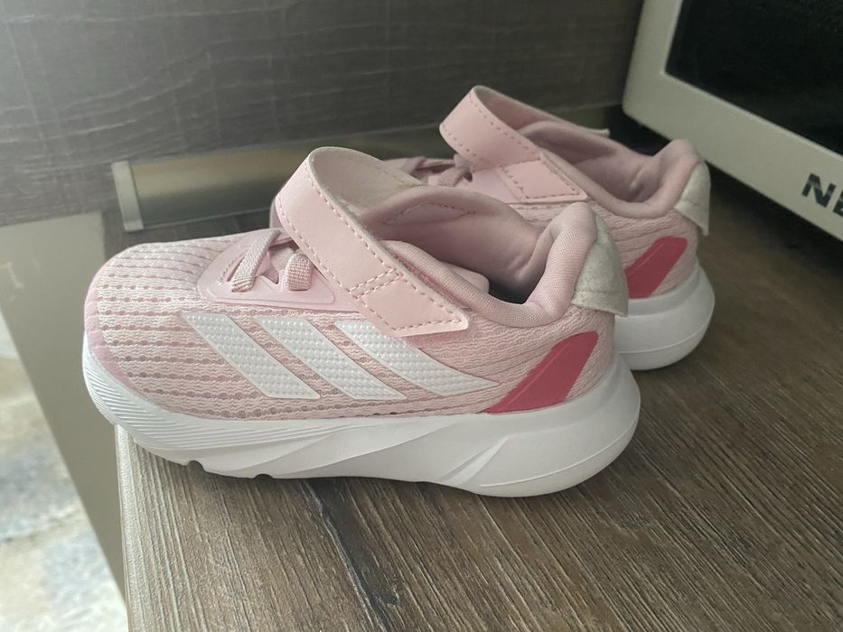 Adidas маратонки за момиче