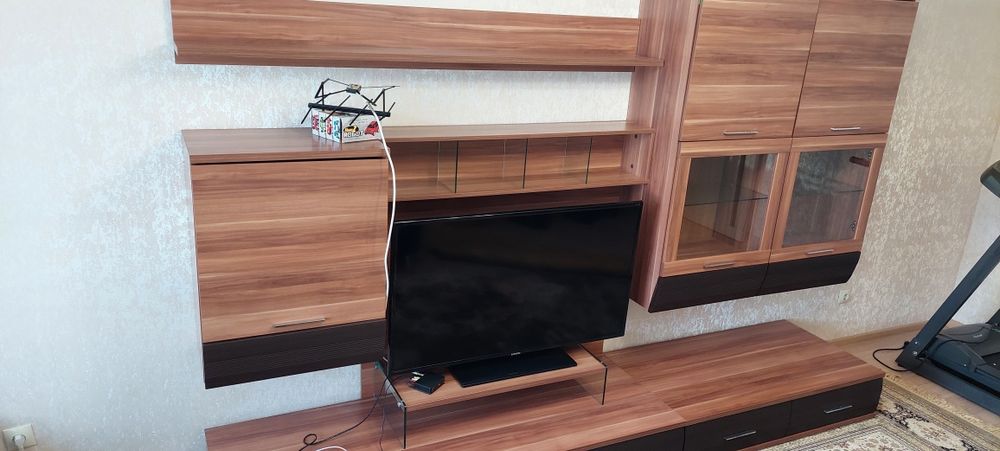 Стенка в гостиную