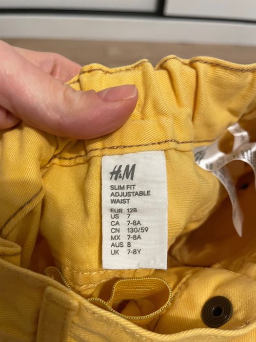 Lot blugi 128 H&M, Reserved