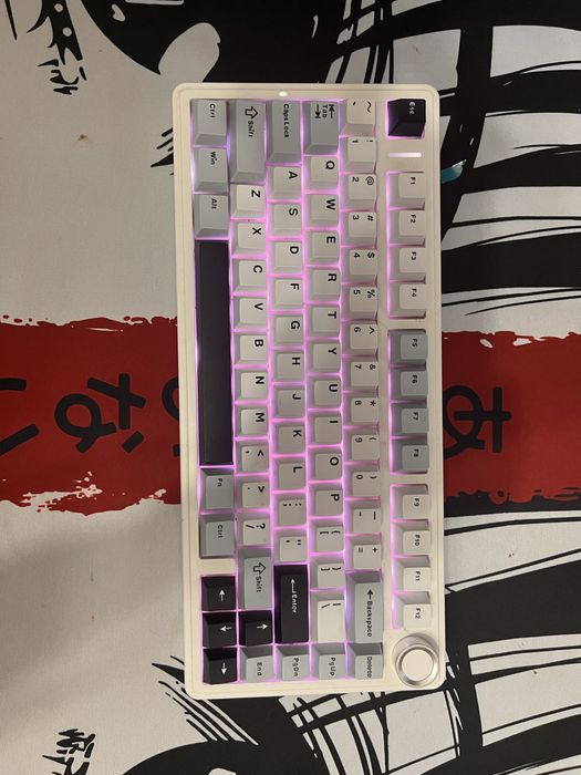 Продам клавиатуру aula f75