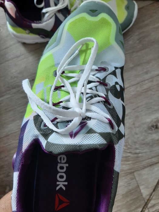 Продам кросовки спортивные, фирменные