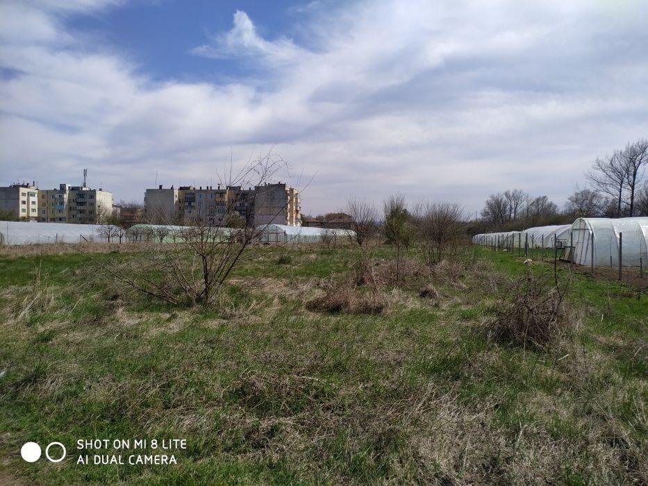 Отдавам нива 3 декара под наем