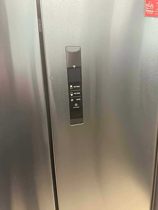 Хладилник с фризер Hanseatic HFD18983EBI транспортен дефект